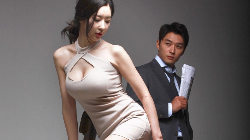 A kiss with a dark -skinned one