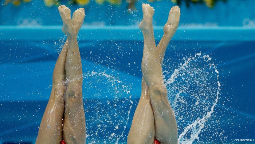 Synchronous swimming embarrasses