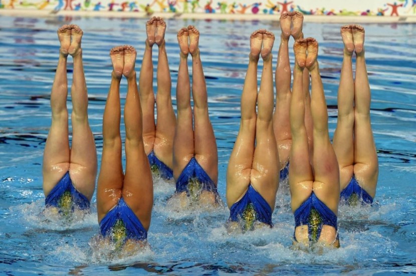 Synchronous swimming of a girl