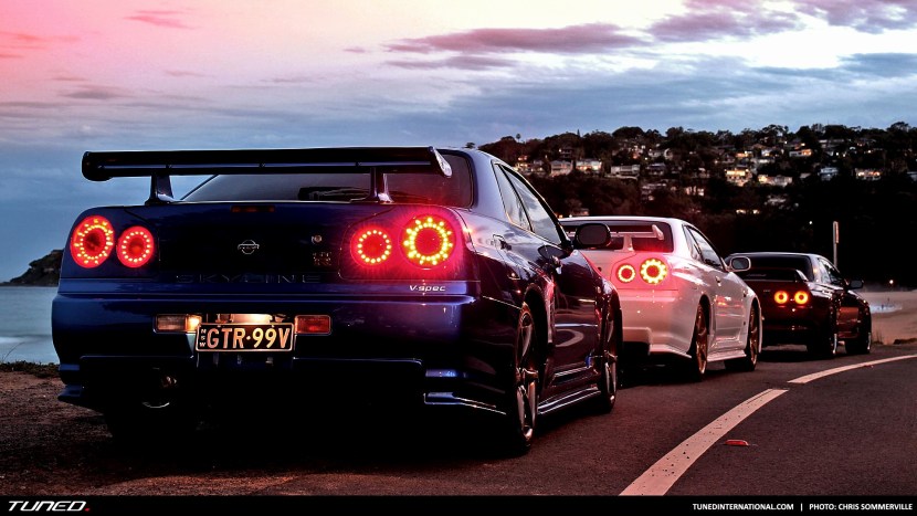 Nissan Skyline GTR R34 at night