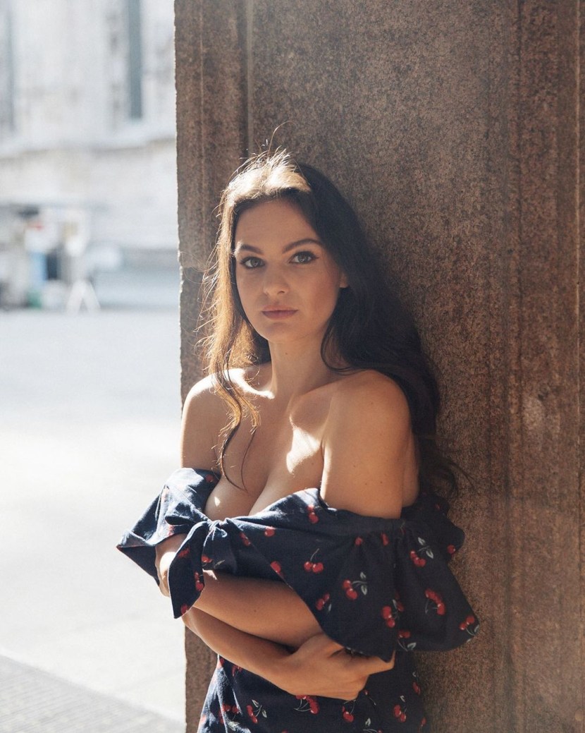 Olesya Seregina leading match