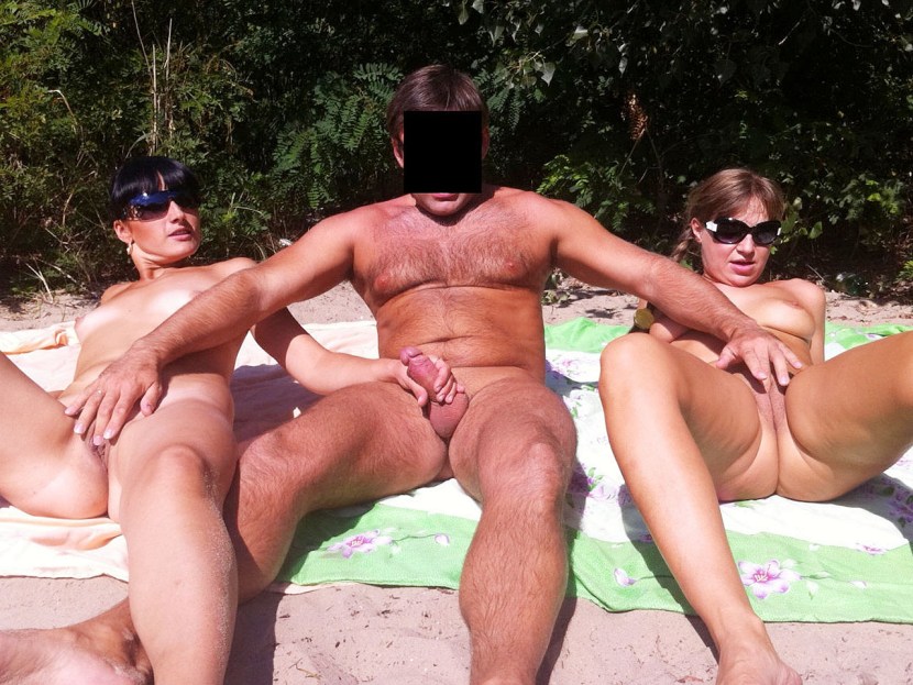 Public fuck on the beach