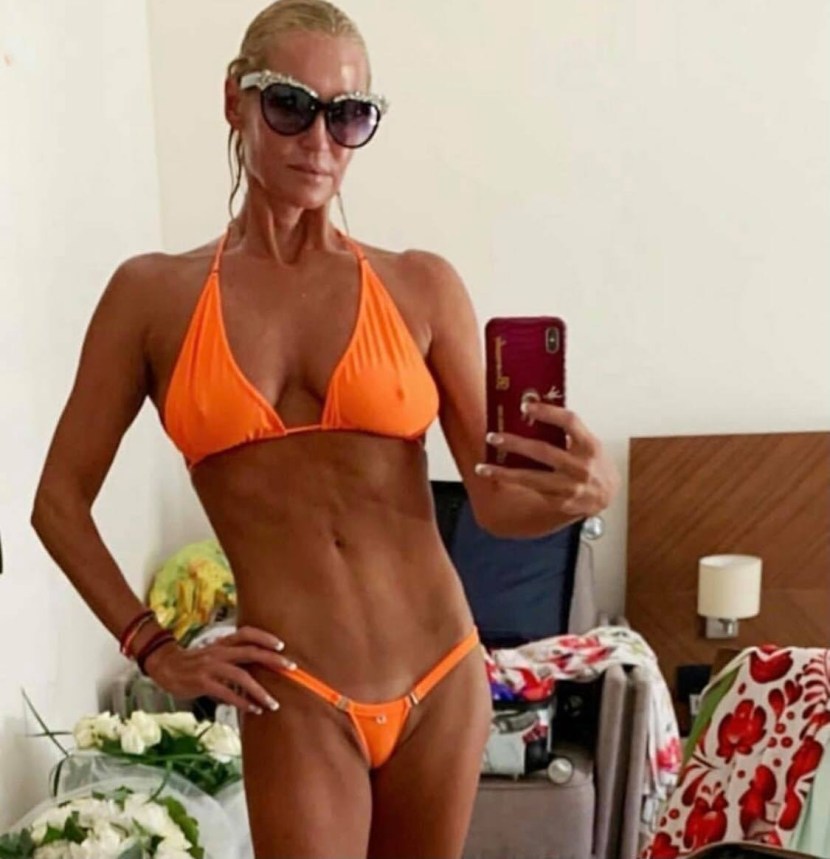 Anastasia Volachkova Bikini