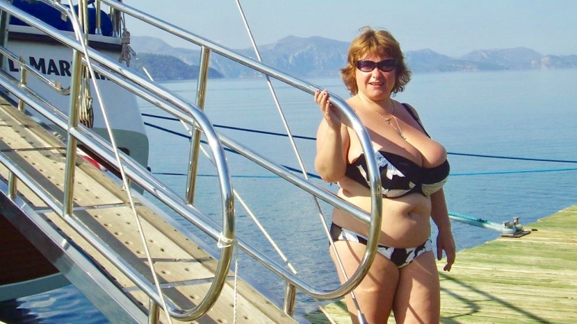 Dating Sits for Over 40s