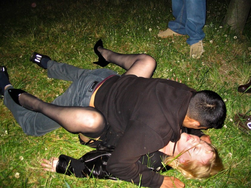 A drunken girlfriend sucked