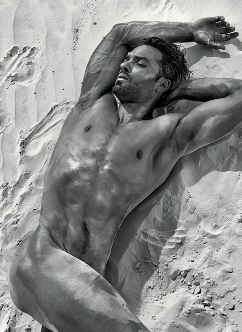 Simon Fourcade Naked