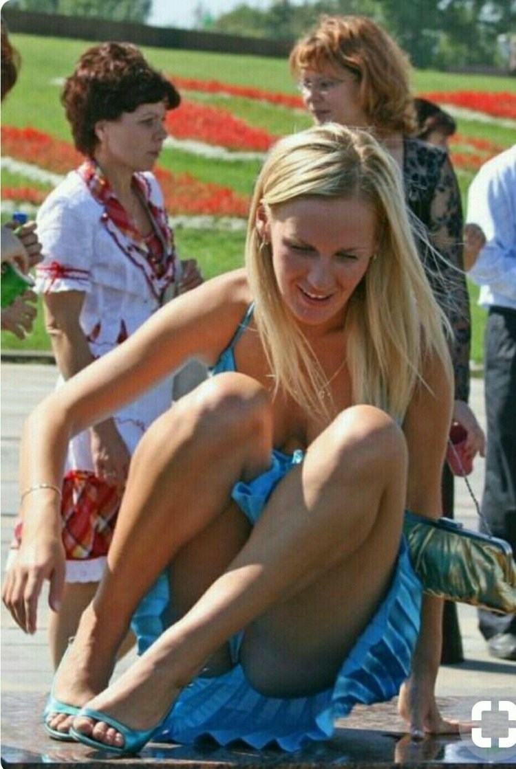 Random moments in girls