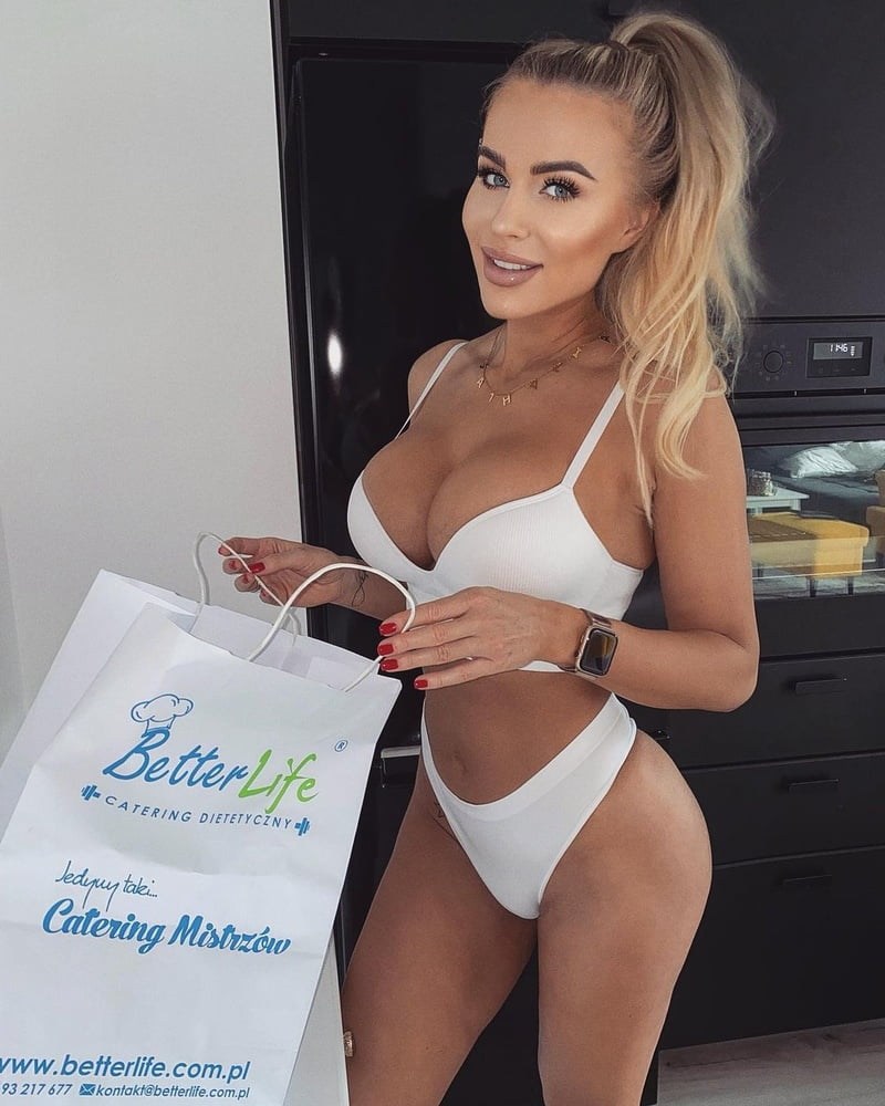 Natalia Franczyk in the bathroom