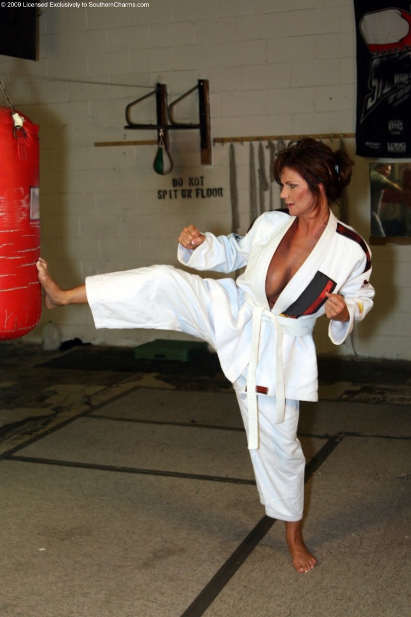 Ballbasting Art Wrestling