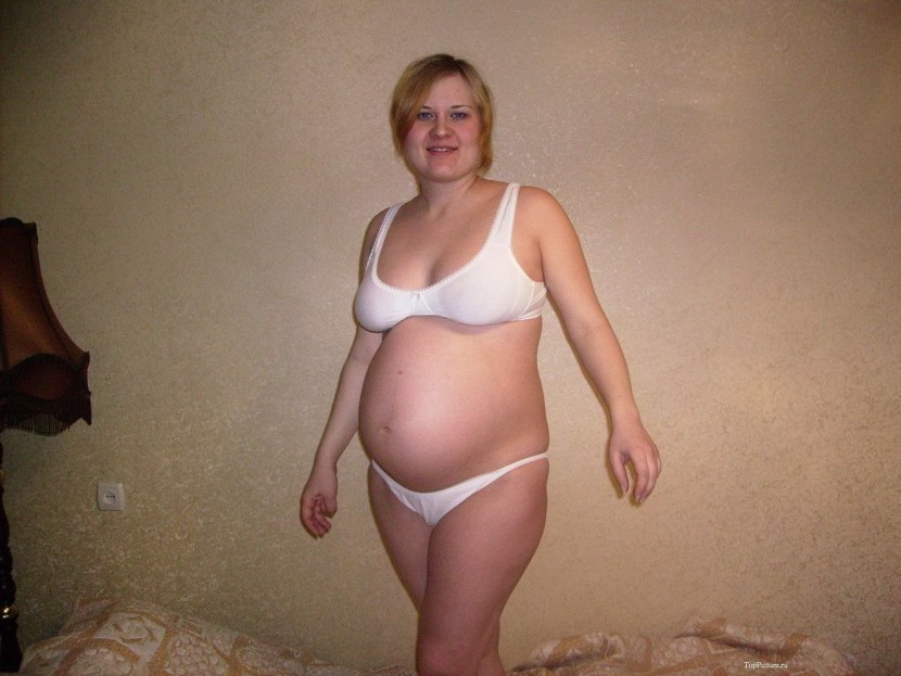 Naked pregnant homemade