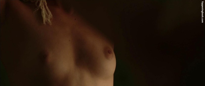 Mackenzie Davis Erotic scenes