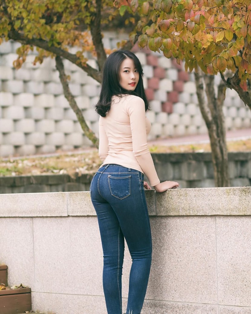 Beautiful Cossacks in jeans