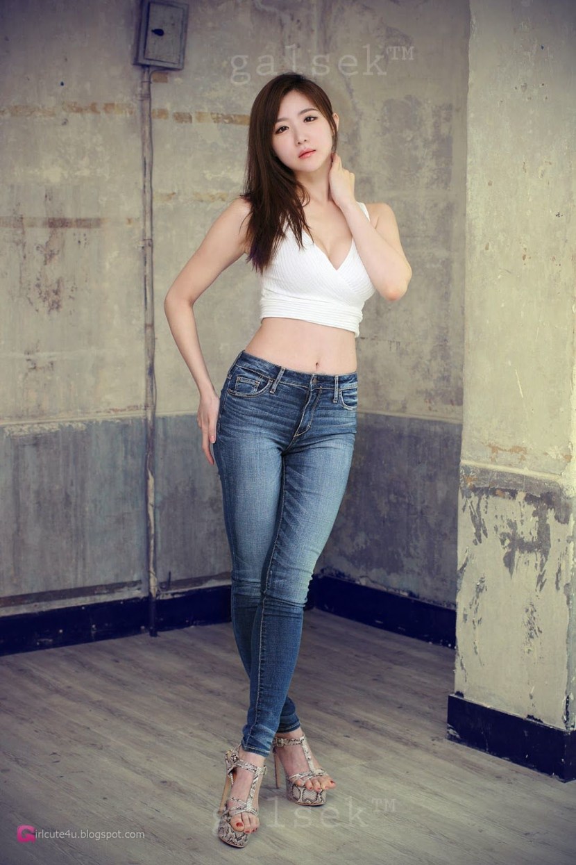 Chinese women in jeans