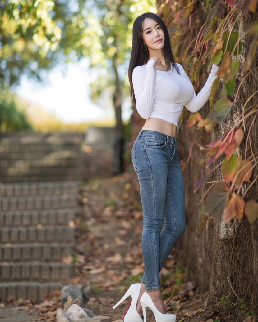 Japanese girls in jeans