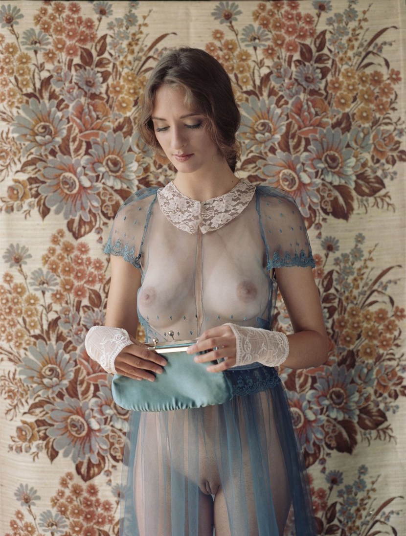 Under a skirt without panties mature hairy