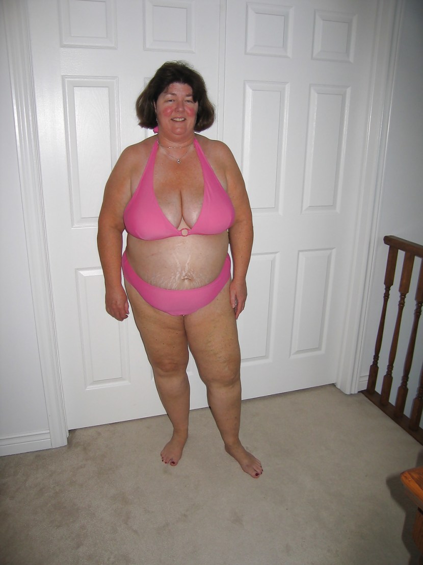 Mature bbw in stockings