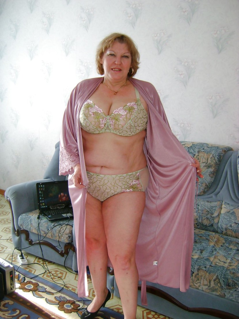 Bbw in pantyhose and underpants