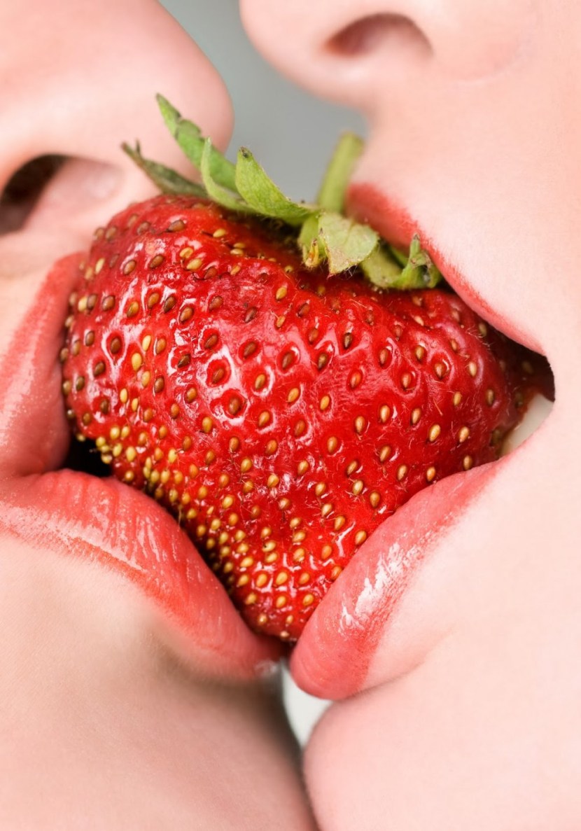 Lips with strawberries