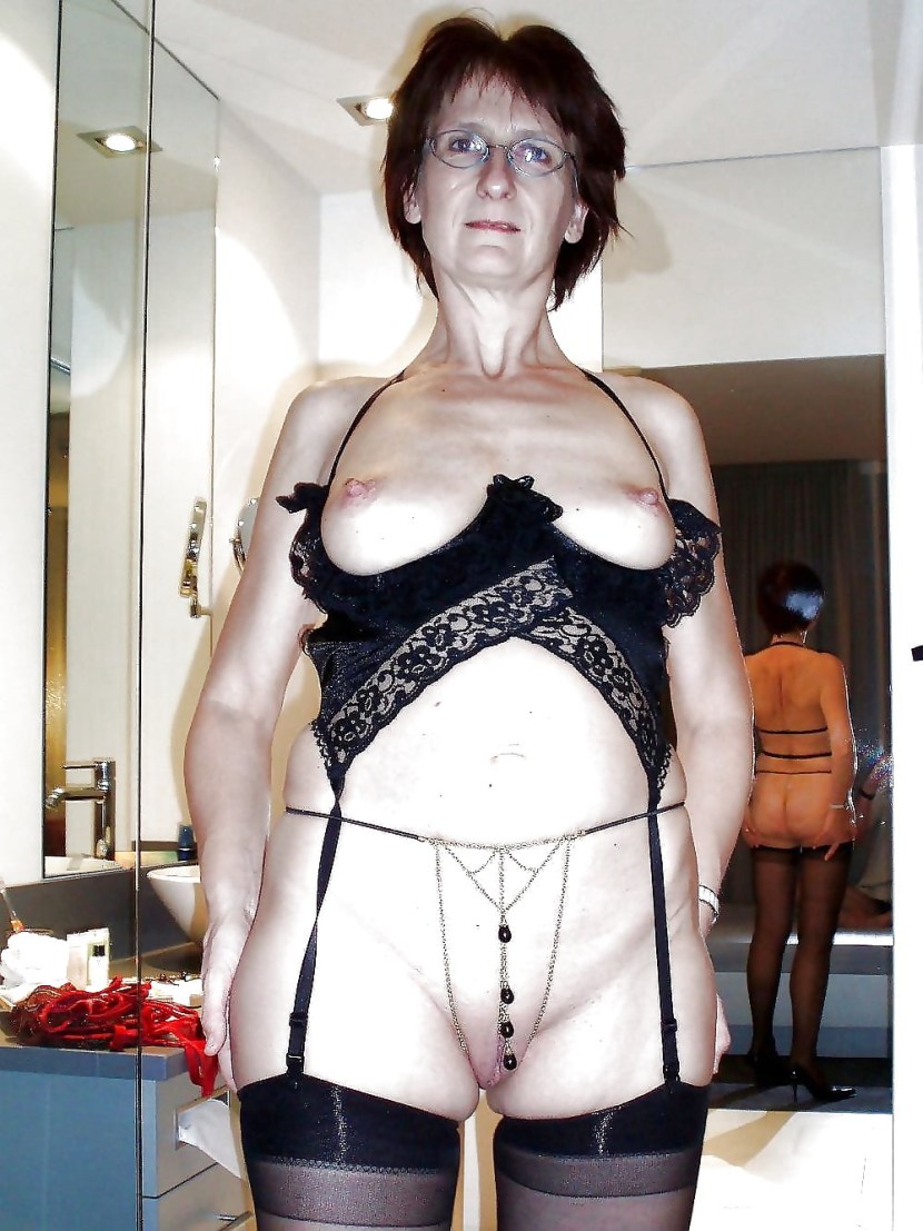 Sexy Lingerie Granny amateur