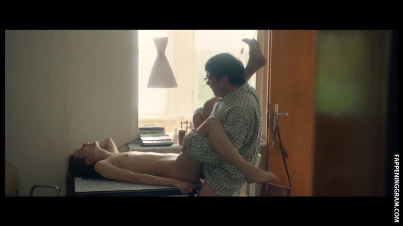 Stasi Martin Scene on the train