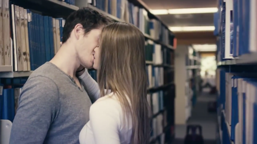 Kiss in college