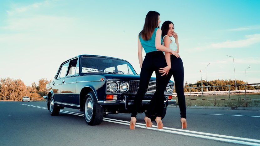 Girls and Lada