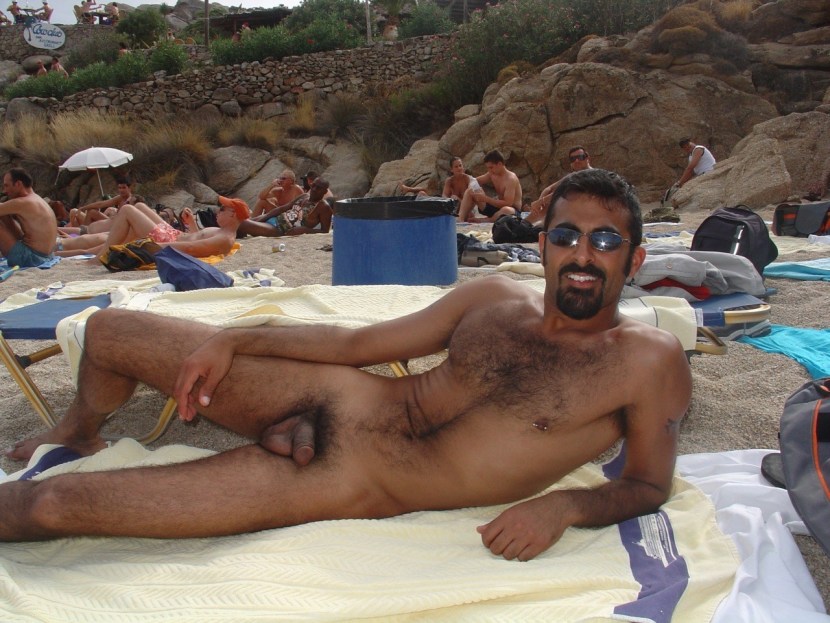 Naked Tunisian men
