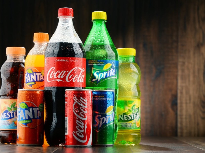 The crumpled bank of the cola