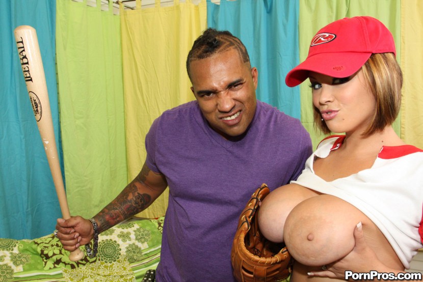 Emily Ratkovskaya Vagina