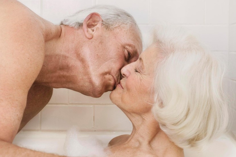 Jordan Carver in Sports Tits