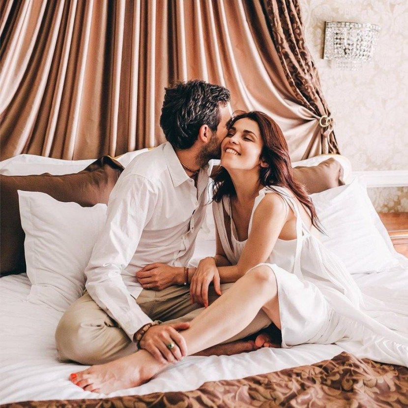 Sati Setgalievna Casanova with her husband