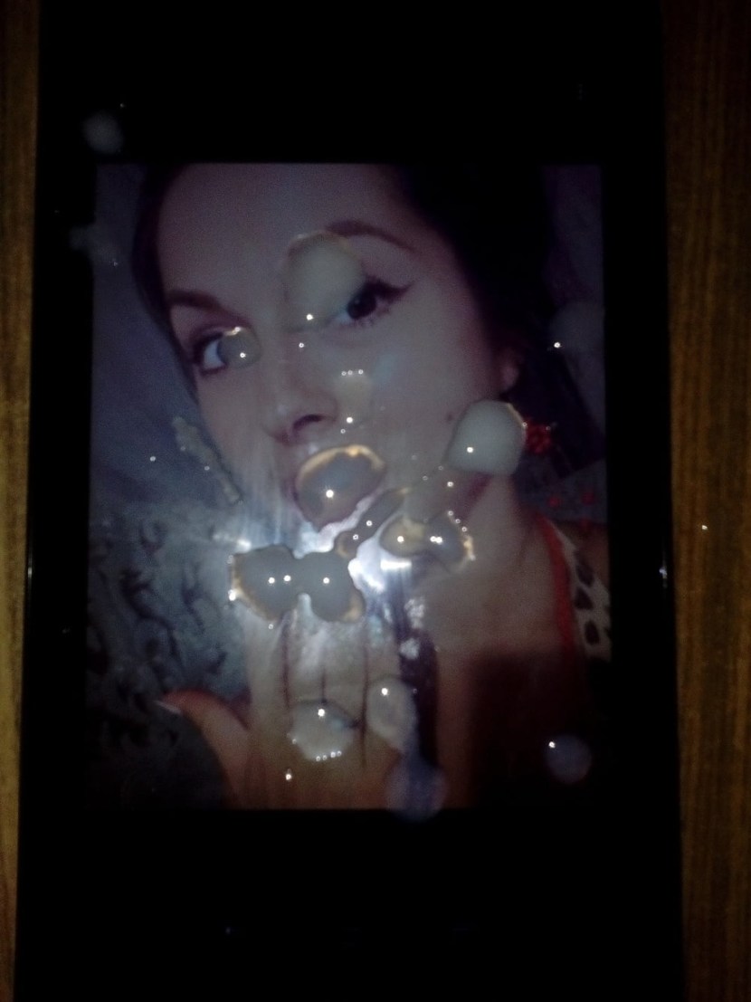 Singer. Maksim. Pisiska