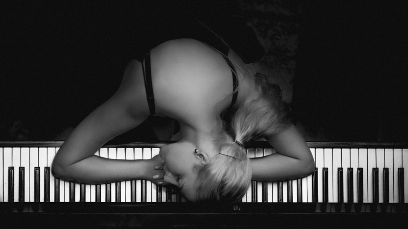 Girl on the piano