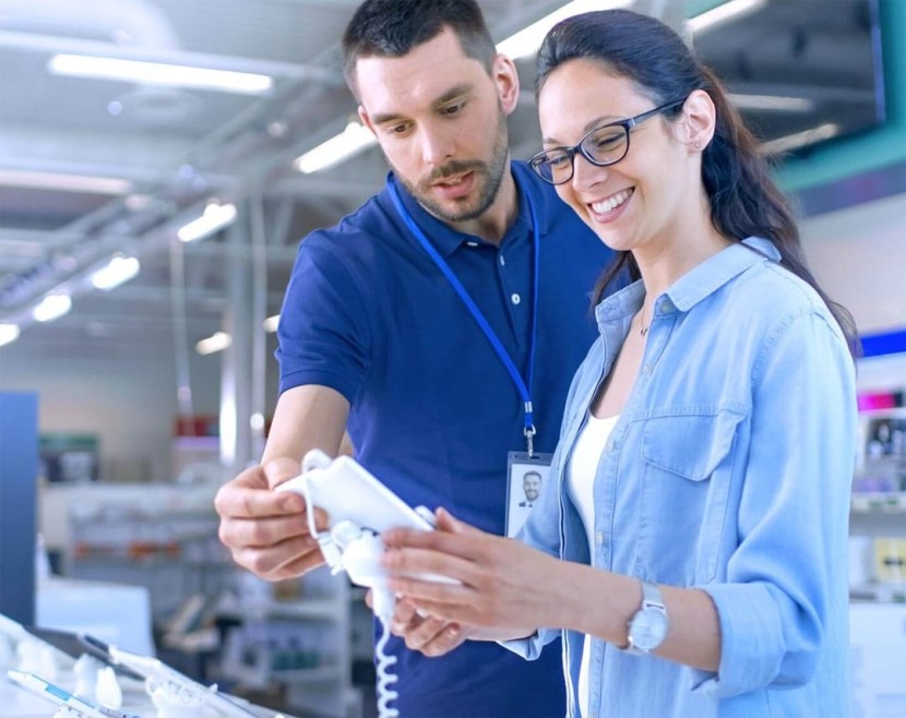 Sex with a saleswoman in a store