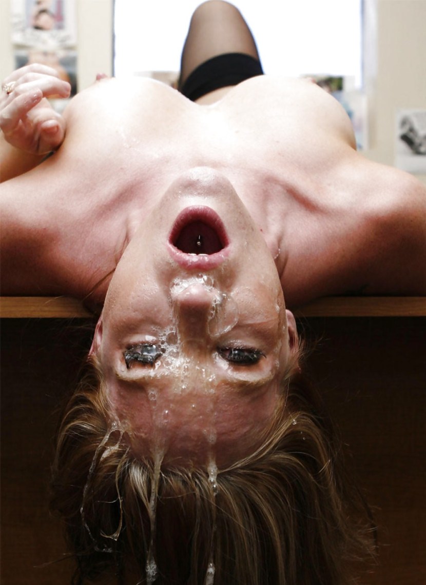 Big Tits Upside Down with Pussy Eye Contact