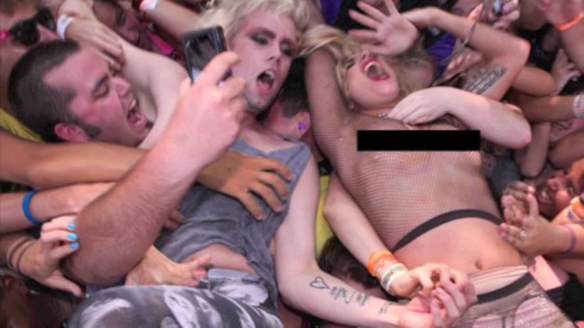 Naked jumped into the crowd