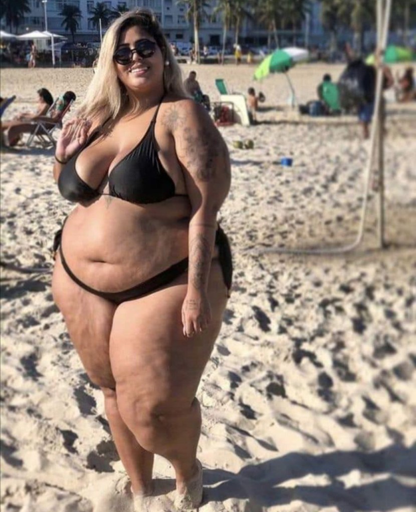 SSBBW Beauties in swimsuits