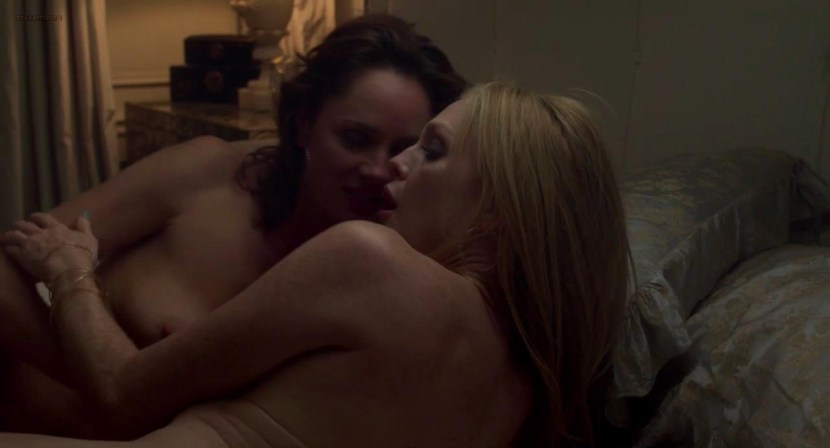 Julianna Moore Lesbian Stages
