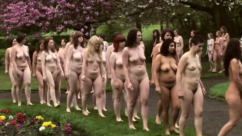 A lot of naked women