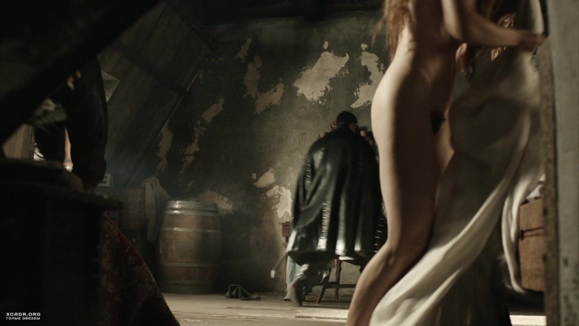 Laura Haddok demons da Vinci naked