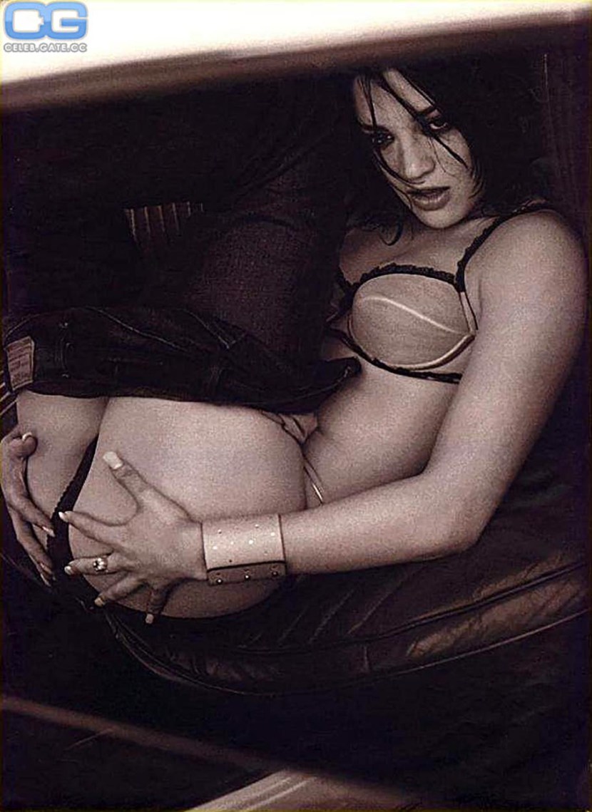 Asia Argento is erotic