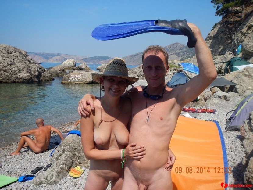 Married couples rest naked