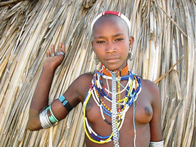 Naked women of African tribes