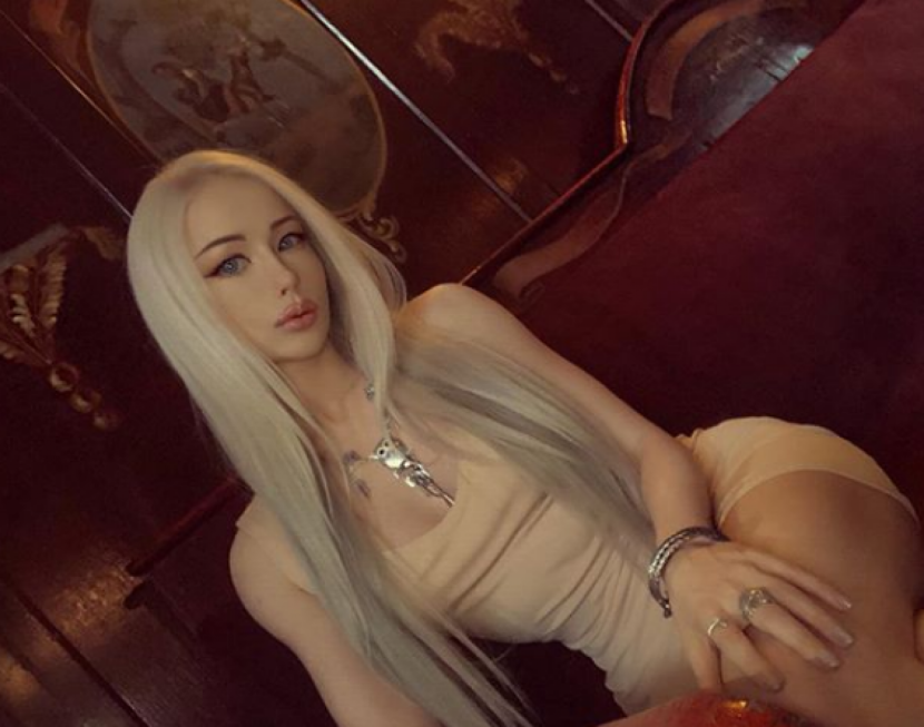 Valeria Lukyanova Mason