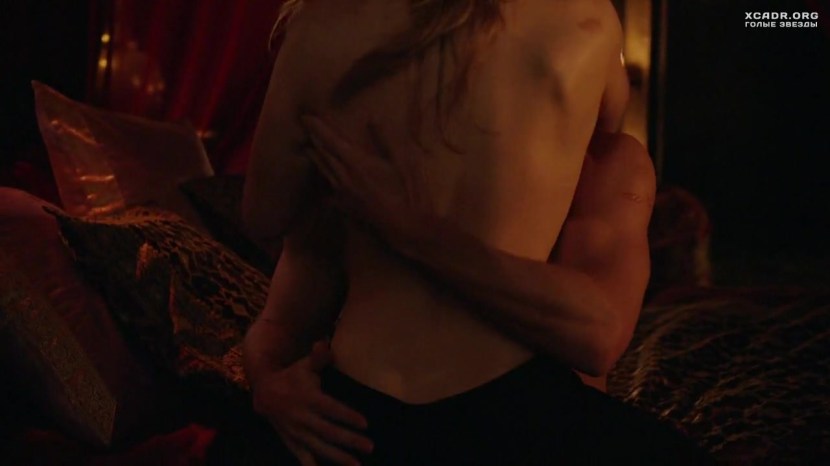 Emily Bett Ricards Naked