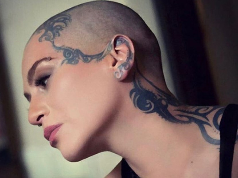 Singer Nargiz Zakirova