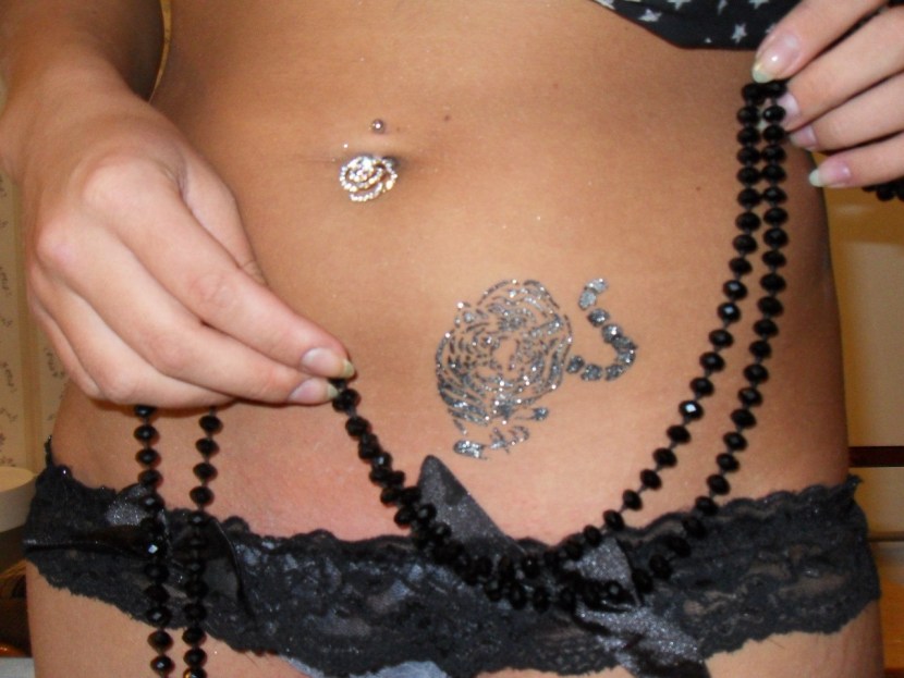 Women's intimate haircuts