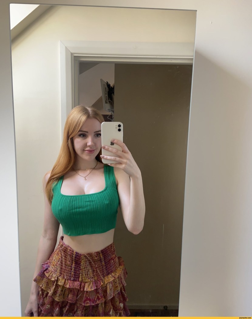 Scarlett Jones (Scarlett Jones)