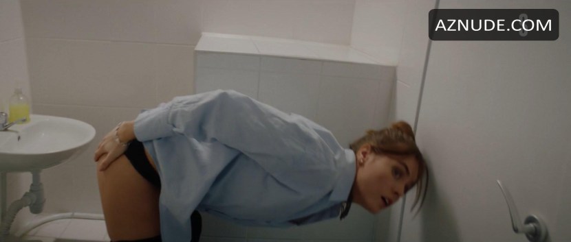 Angelina Strechina naked