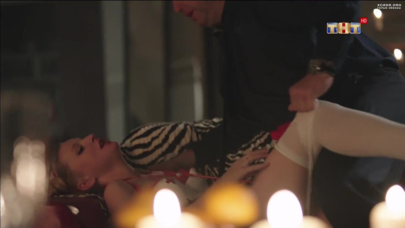 Erotic scenes with Olga Medynich